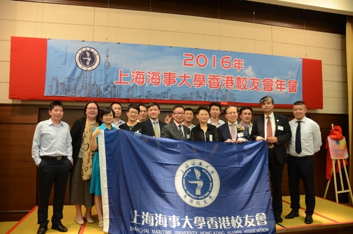 90年代入学校友代表合影 90年代入学校友代表合影
