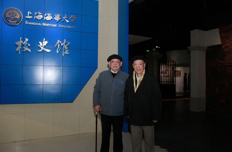 “老学长”卓东明、徐以介参观校史馆 “老学长”卓东明、徐以介参观校史馆