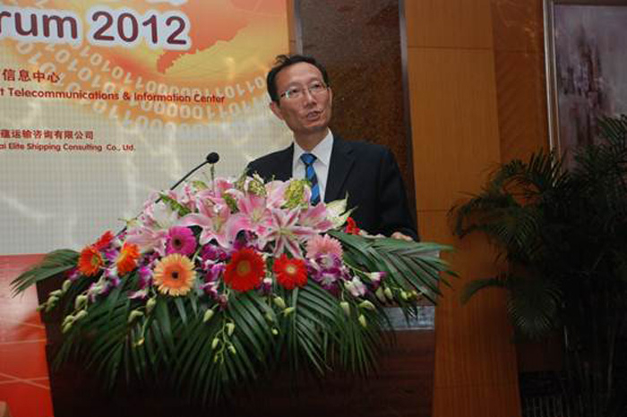 上海海事大学校长黄有方校长发表演讲
