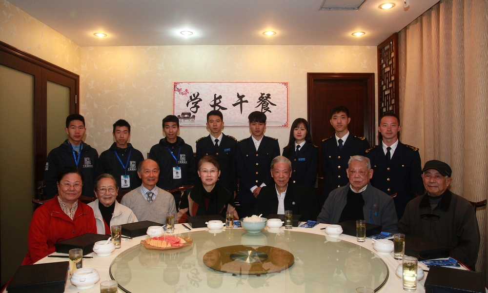 “学长午餐”活动现场