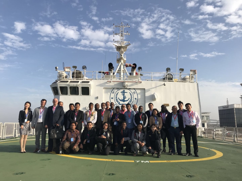 参观海巡01号
