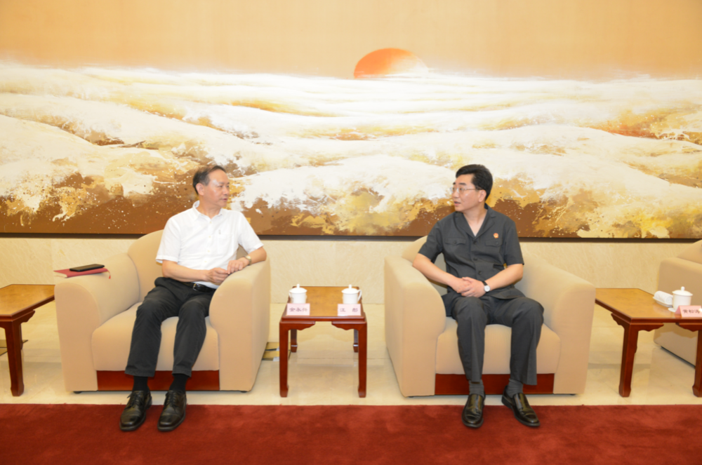 上海海事大学党委书记金永兴一行走访上海海事法院