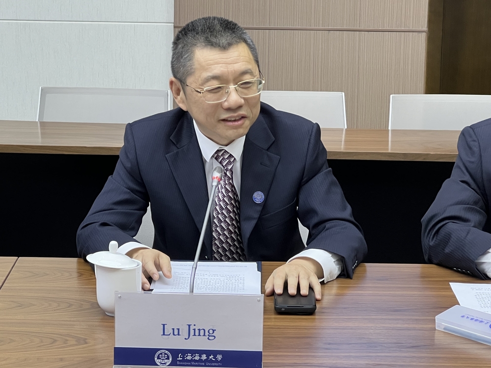 意大利热那亚大学校长费德里科·德尔菲诺一行来访