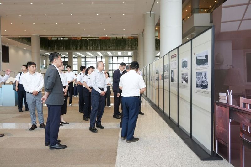 赓续红色血脉 陈云生平业绩展走进上海海事大学