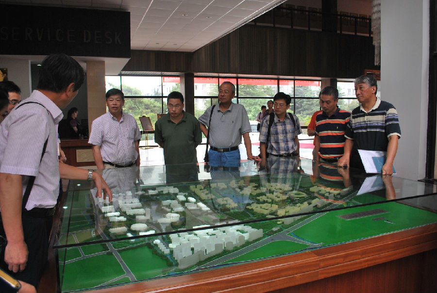 肖宝家副校长一行赴浙江大学调研