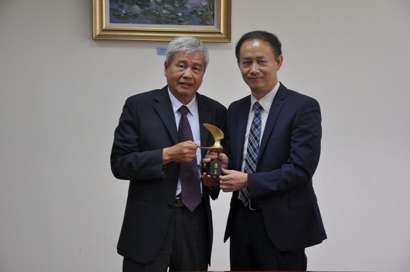 台湾中华海洋事业协会理事长一行来访