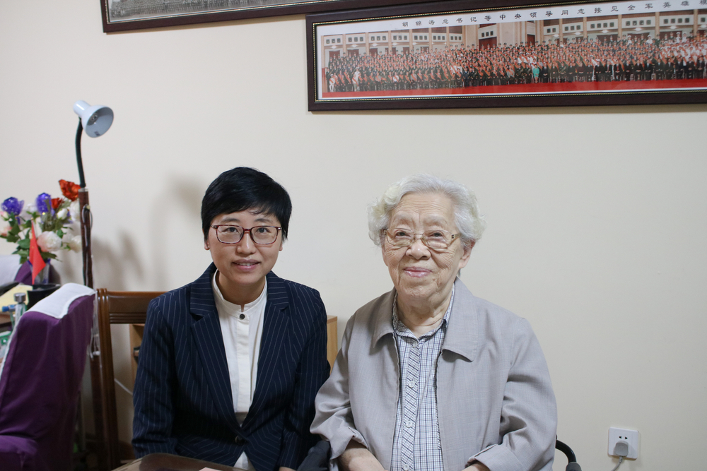 贺莉副书记看望萨镇冰校长后人萨本茂