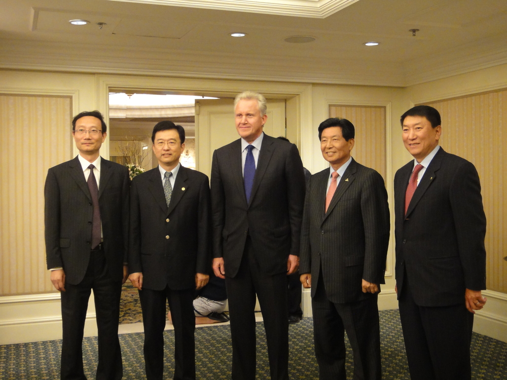 黄有方校长会见美国通用电气公司董事长等知名企业家