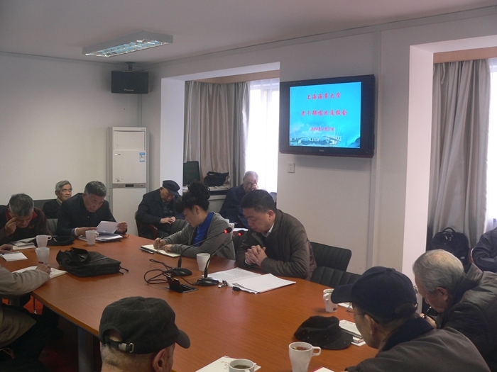 校党委副书记、副校长孔凡邨向老干部通报学校近期情况