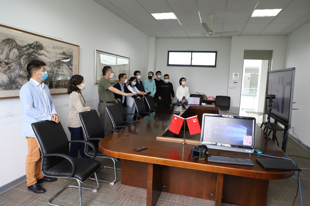 严伟副校长带队检查研究生远程复试准备工作