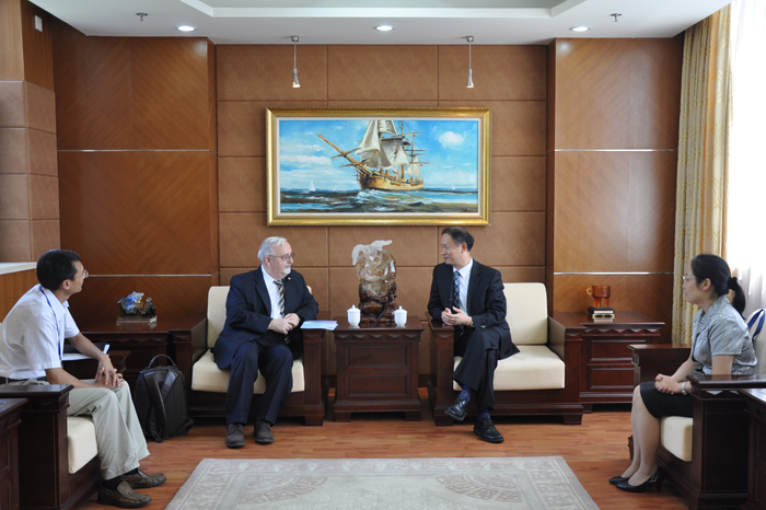 世界海事大学副校长Neil A. Bellefontaine教授来校访问并讲学