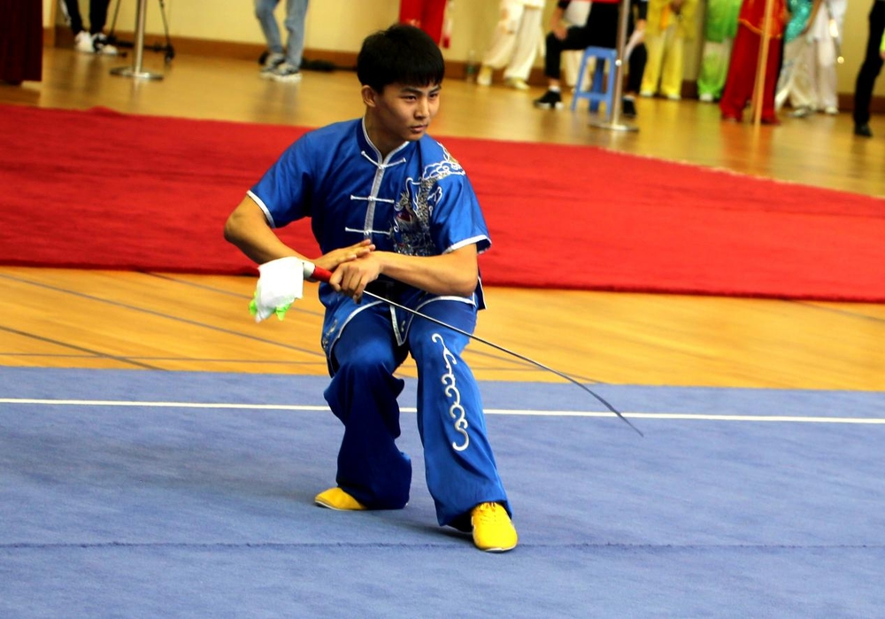 棍术冠军张嘉鹏