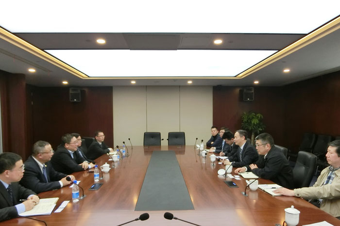 金永兴书记、杨万枫副校长拜访中海集装箱运输股份有限公司