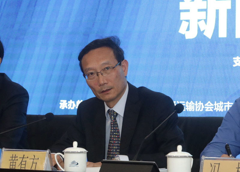 黄有方校长代表联合主办单位发言