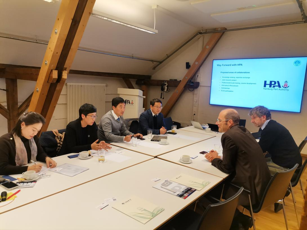 访问德国汉堡港务局