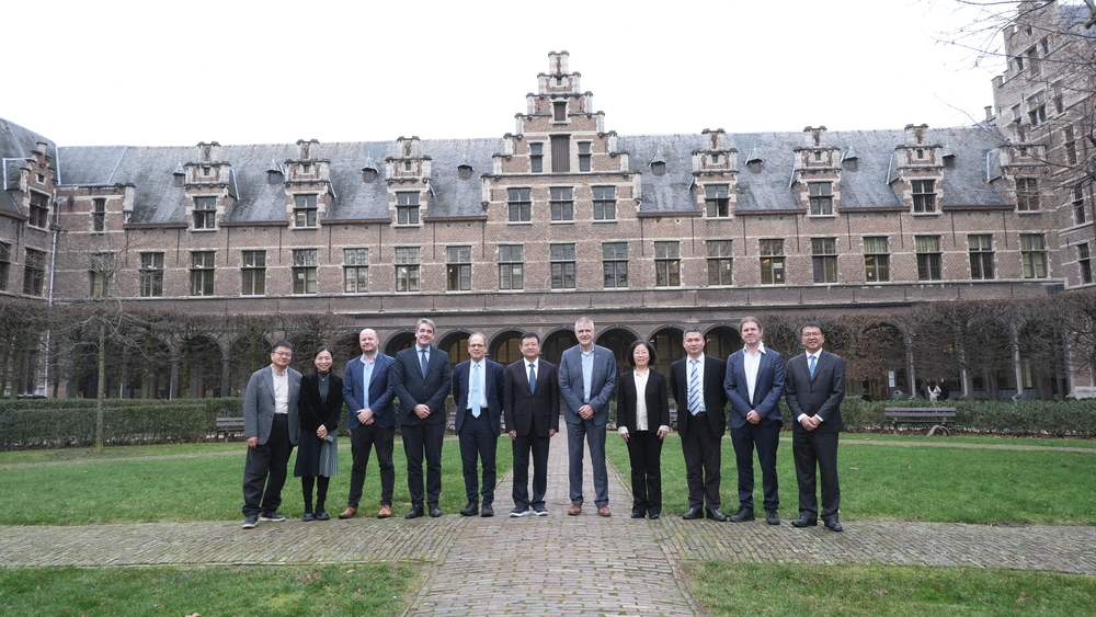 访问比利时安特卫普大学