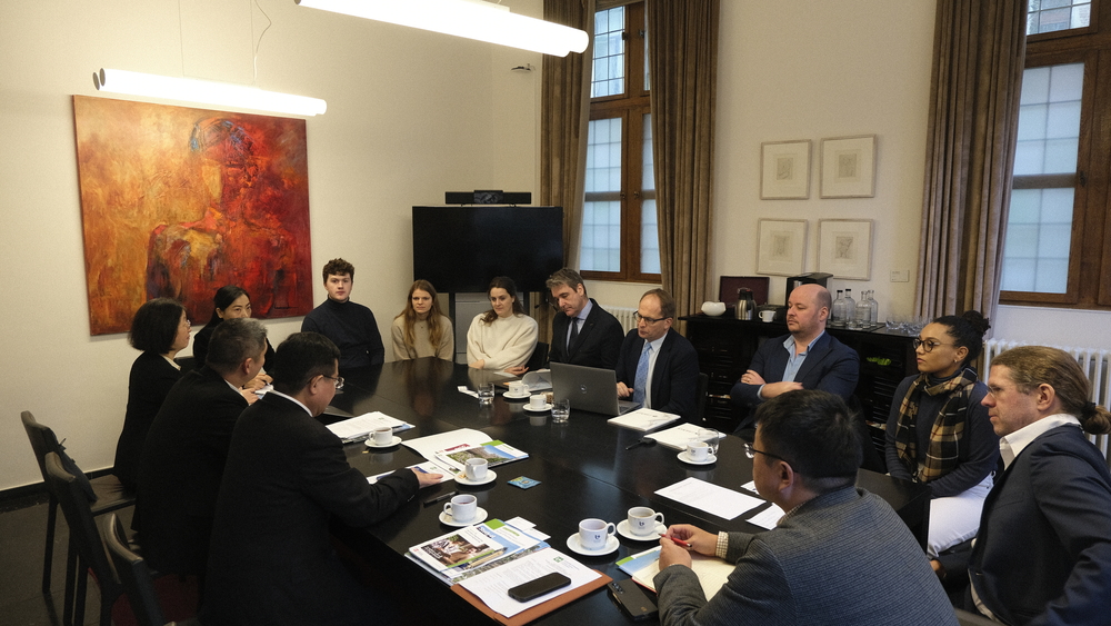 与比利时安特卫普大学博士生交流