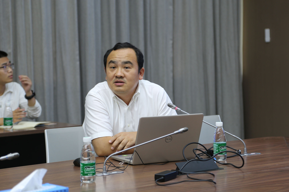 叶聪总设计师作报告