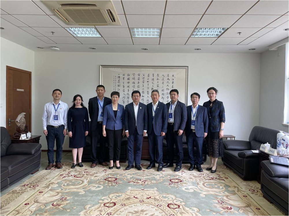山东海运股份有限公司副总经理付健一行来访