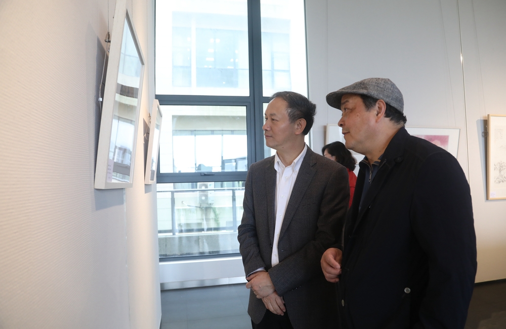 “文心游艺”上海新锐五人画展在海大艺术馆展出