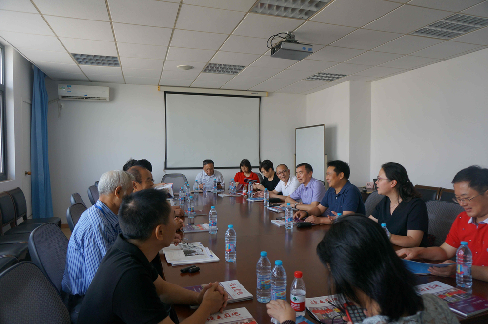 我校1983级水运会计专业校友举行毕业30周年返校联谊活动