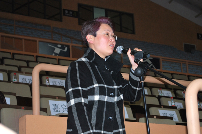 上海海事大学2013年女教职工律动嘉年华激情上演