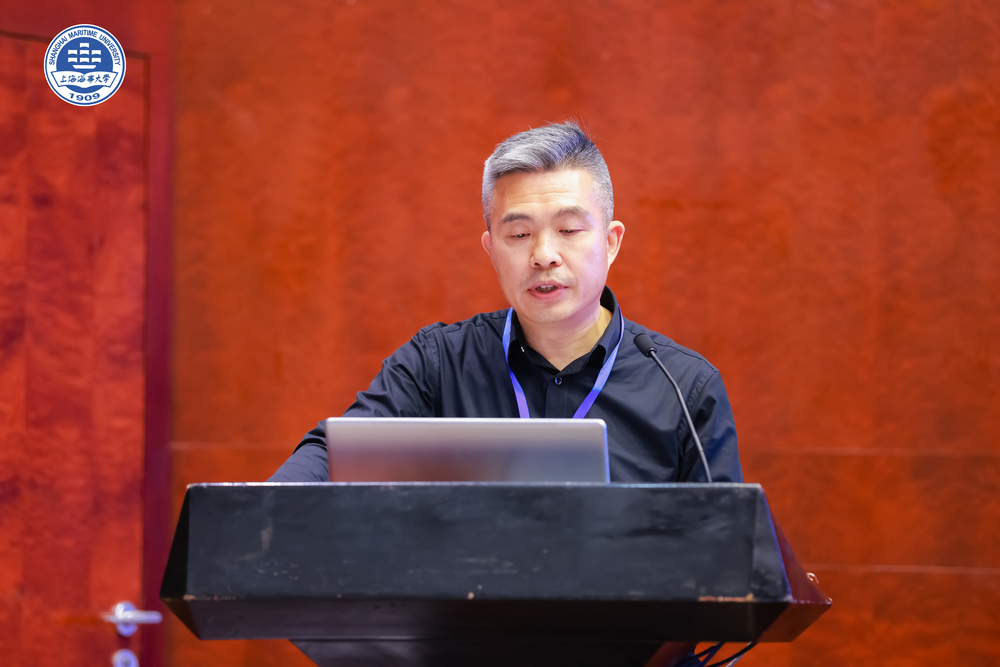 黄宗议秘书长作理事会工作报告