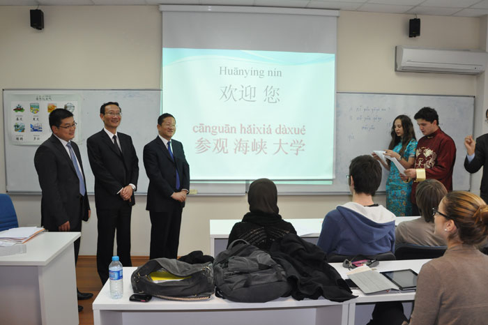 黄有方校长陪同薛明扬主任考察土耳其海峡大学孔子学院