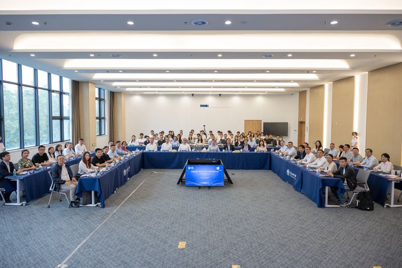 十载深耕校企合作 同心共育航运英才 ——上海海事大学交通运输学院成功举办校企合作十周年总结大会