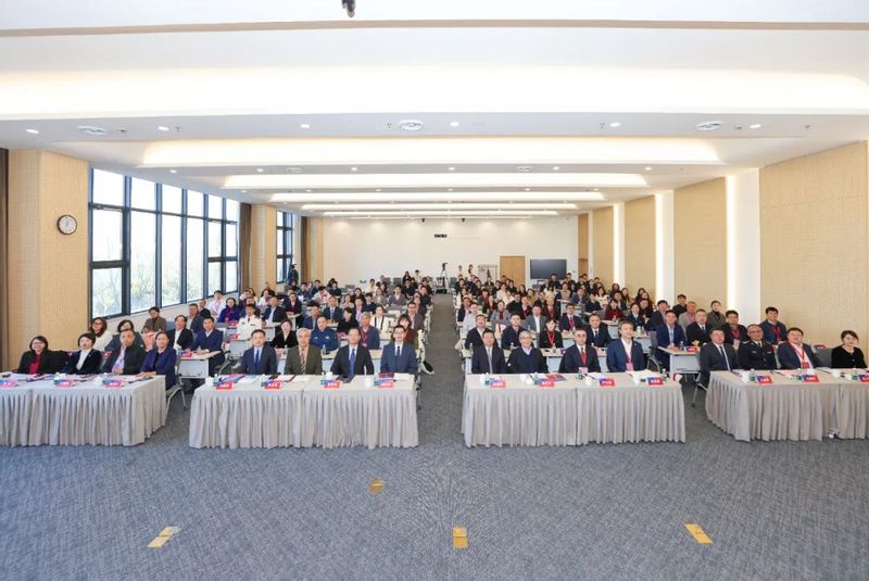 向海图强！把课堂开在码头上、甲板上——上海海事大学牵头成立航运行业育人共同体