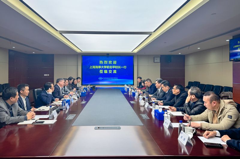 初北平校长带队走访中远海运航运先进技术研究院