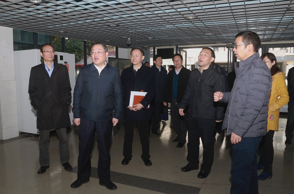 调研组实地走访调研