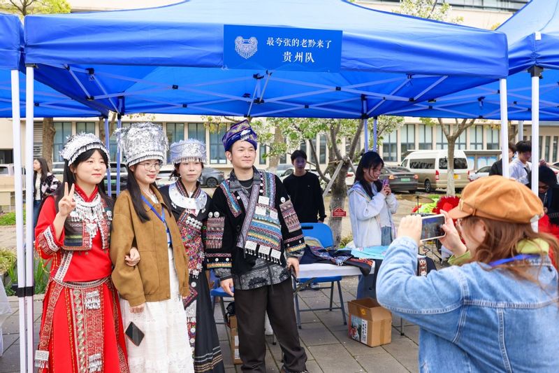 上海海事大学：办了十六年的“家乡美”，今年带学生打卡红色根脉、玩转海丝起点