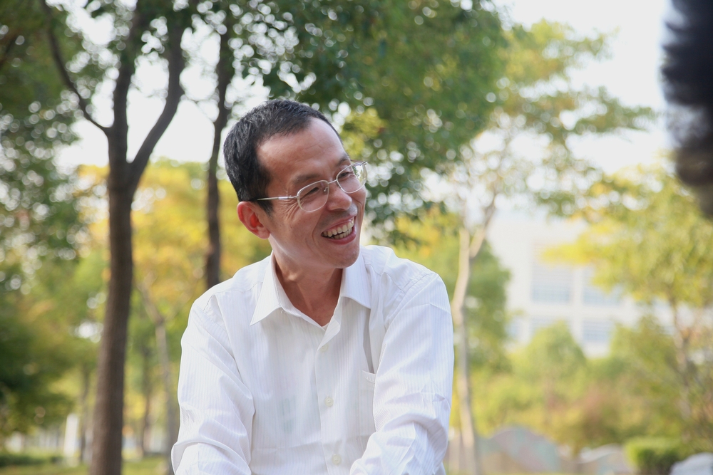 顾伟老师接受采访