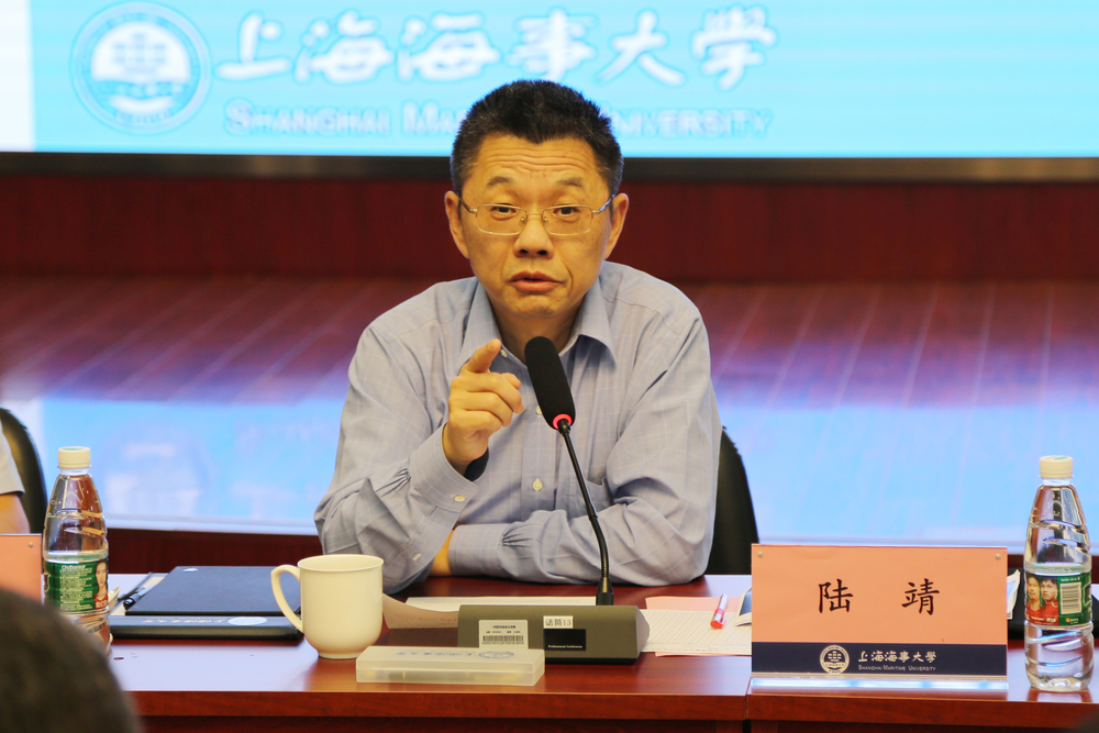 学校召开新学期科研工作会议