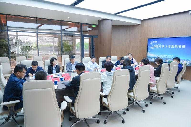 校党委书记宋宝儒带队赴辽东学院走访调研