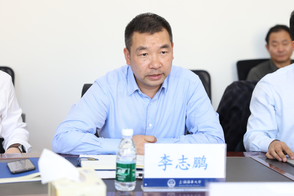 学校与多客数字科技集团有限公司签订合作协议、捐赠协议