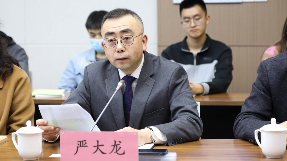 “忠信•海大”校友讲堂2023年第一期暨马绍文校友导师聘任仪式在校进行