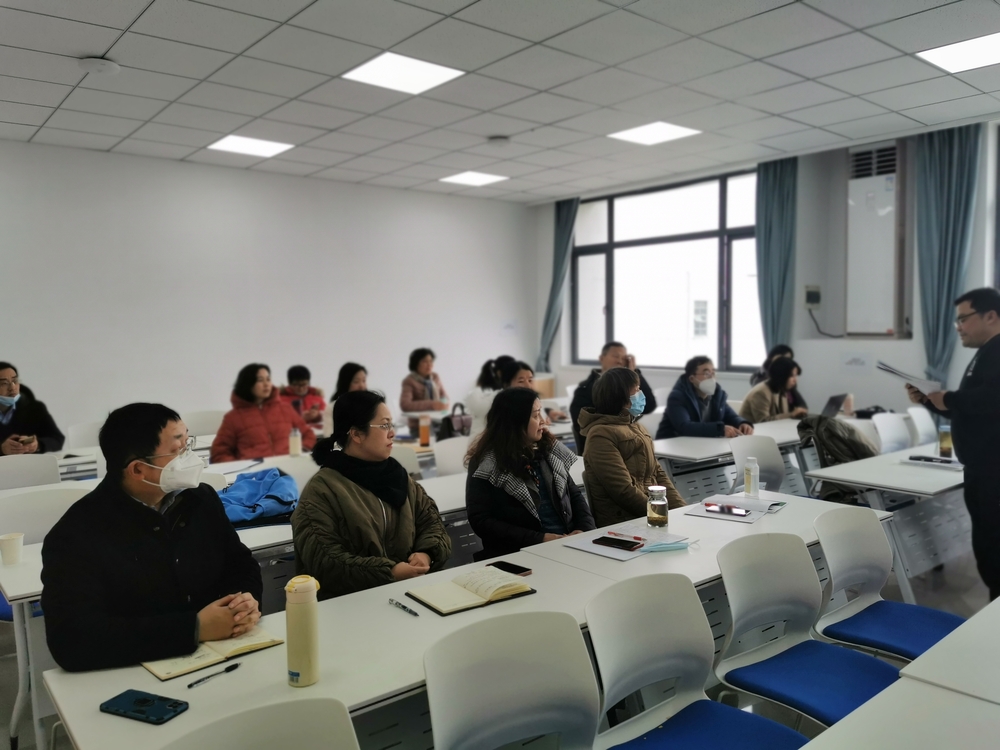 马克思主义学院各教研室定期举办集体备课活动