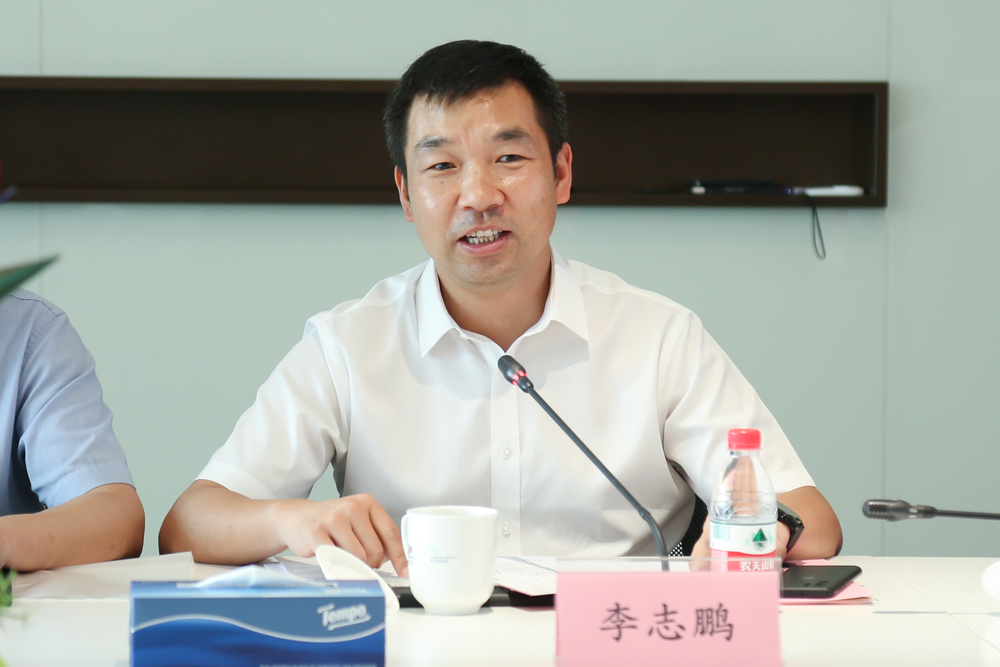 学校与临港集团、易盟集团举行产教融合推进会