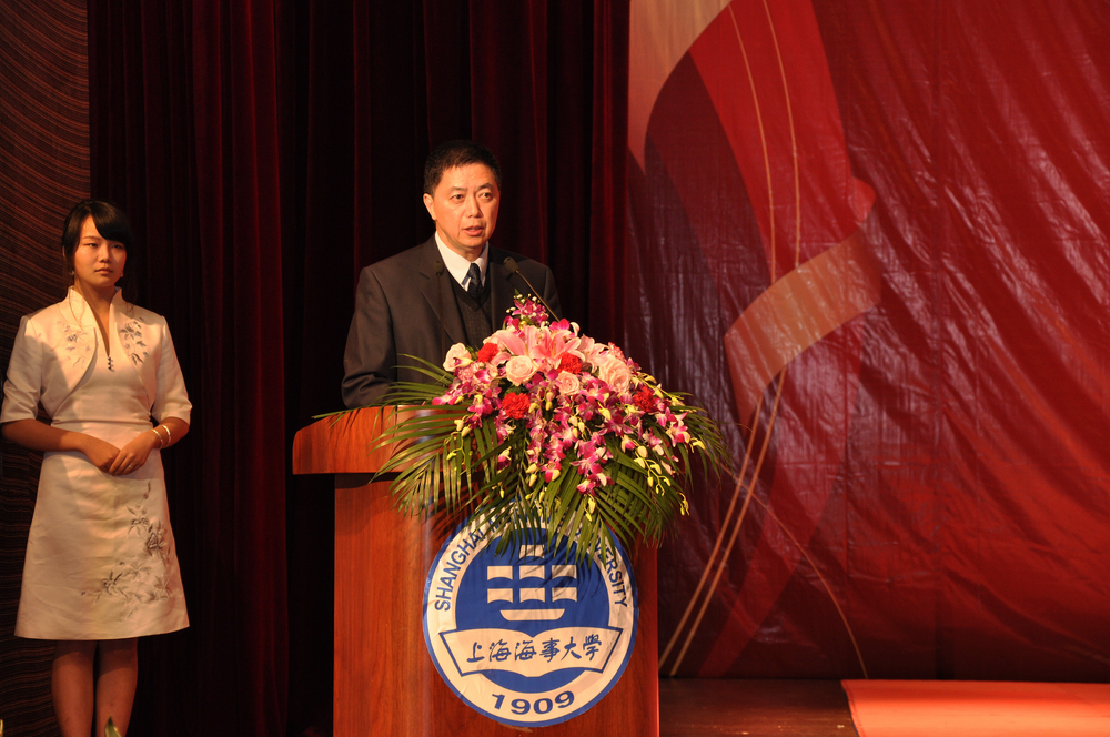 上海海事大学举行2012年奖学金颁奖典礼