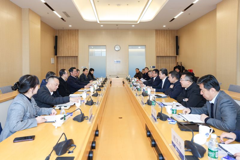 交通运输部东海救助局领导班子一行来校访问