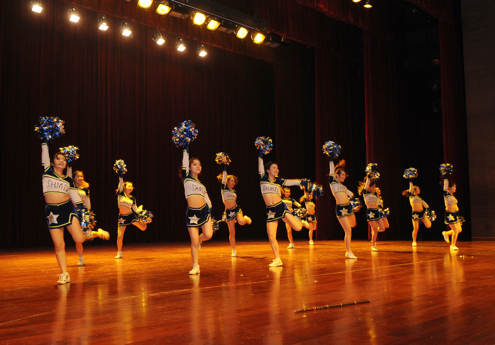 学生健美操表演