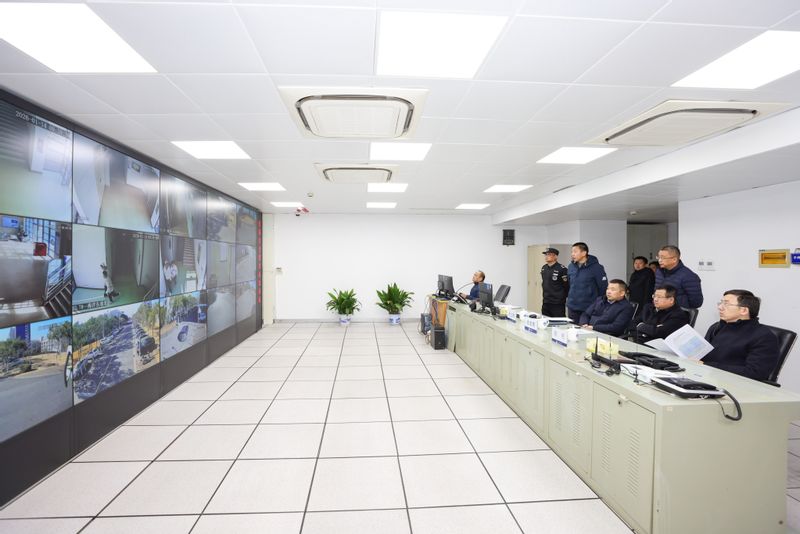 筑牢安全防线，守护平安校园，学校开展校园综合应急演练