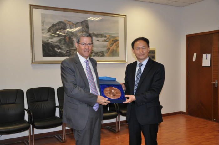 法国船级社北亚暨中国区总裁Claude Maillot一行来访