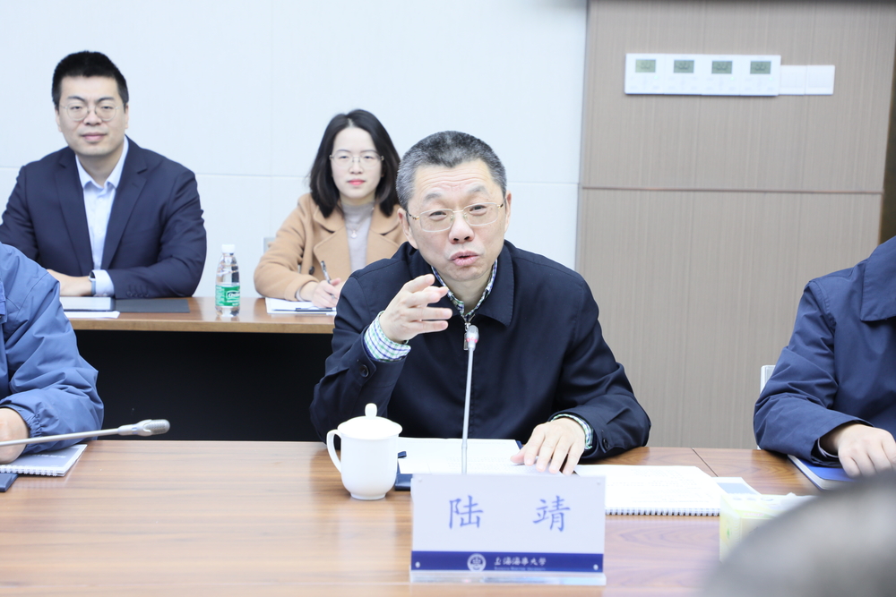 东方有线网络有限公司来校访问交流