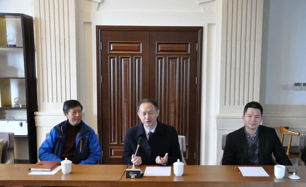 丹麦哥本哈根轮机工程与技术管理学院埃里克•安德里森院长一行来校访问