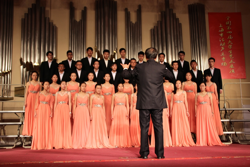 合唱团展演曲目《广板》、《调笑令•胡马》