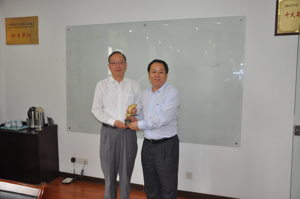 於世成书记一行走访天顺风能股份有限公司