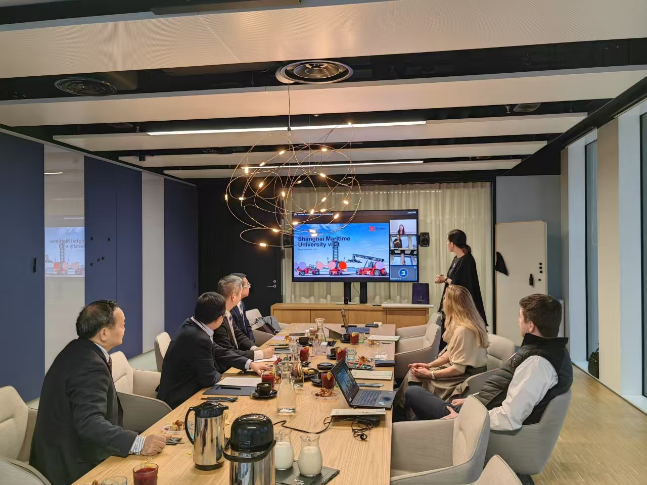 访问芬兰卡尔玛集团总部